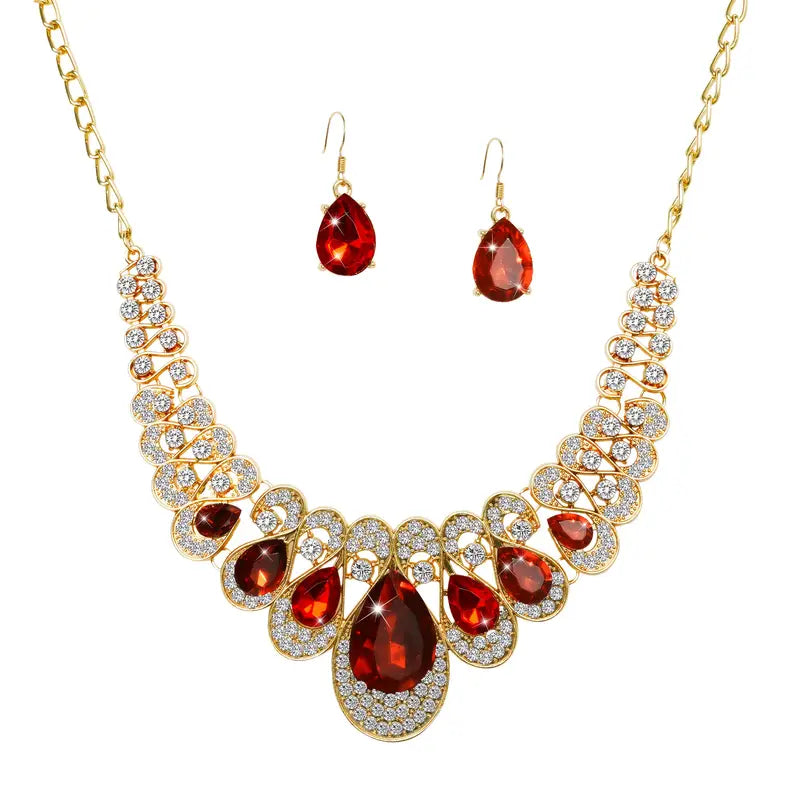 BettyRae - Crimselle Gold Jewelry Set