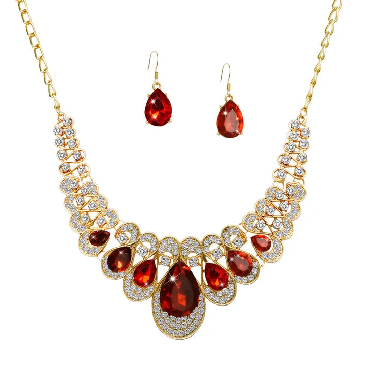 BettyRae - Crimselle Gold Jewelry Set