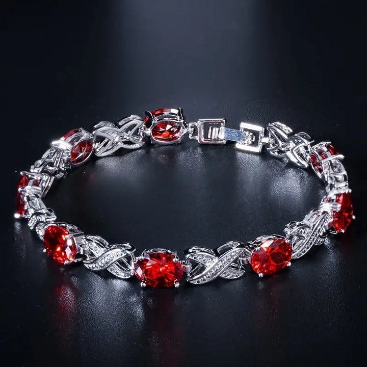 BettyRae - Flameaux Bracelet White Gold